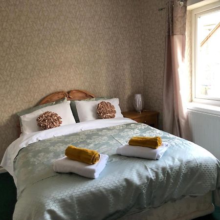 3-Bed House Waterfall Country Brecon Beacons Pontneddfechan 外观 照片
