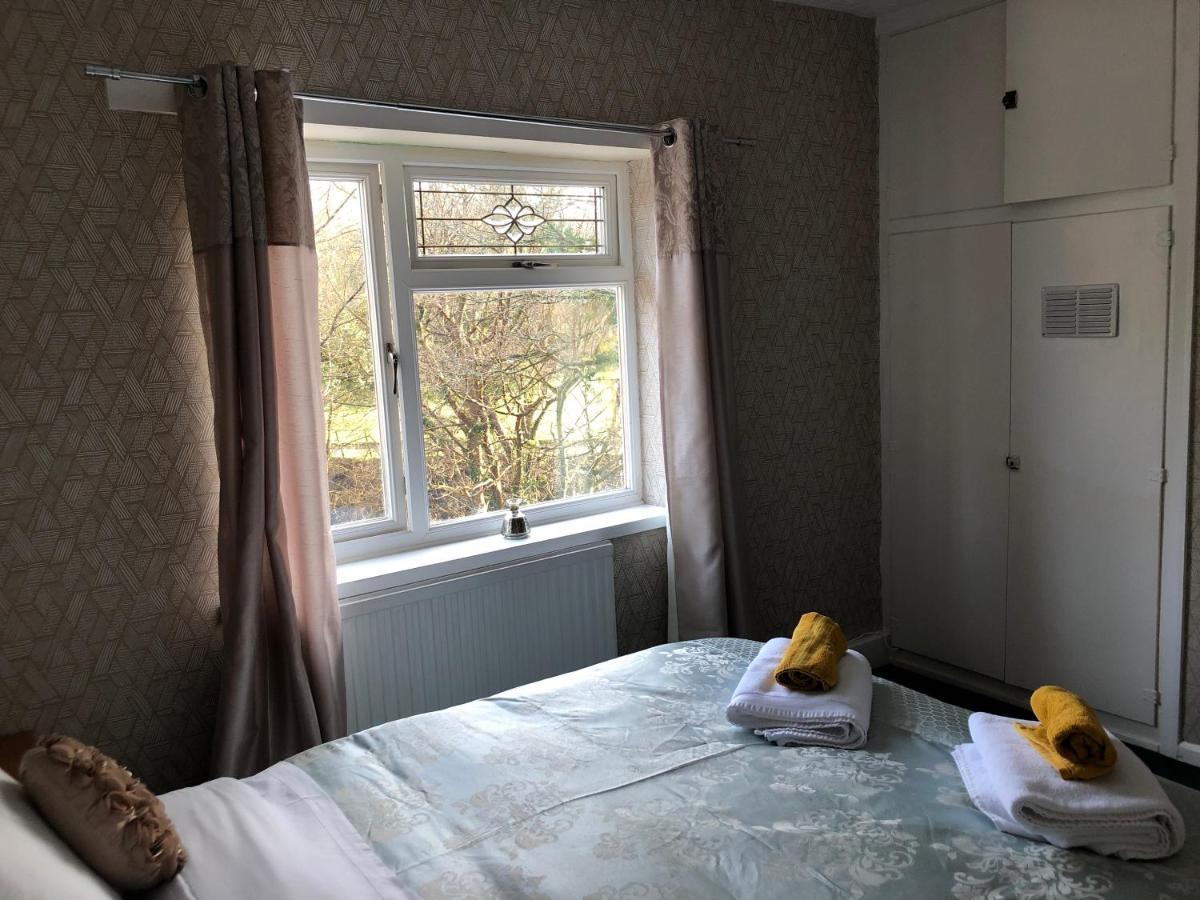 3-Bed House Waterfall Country Brecon Beacons Pontneddfechan 外观 照片