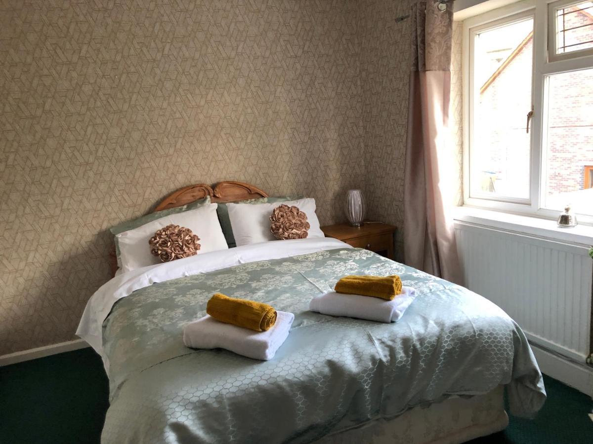 3-Bed House Waterfall Country Brecon Beacons Pontneddfechan 外观 照片