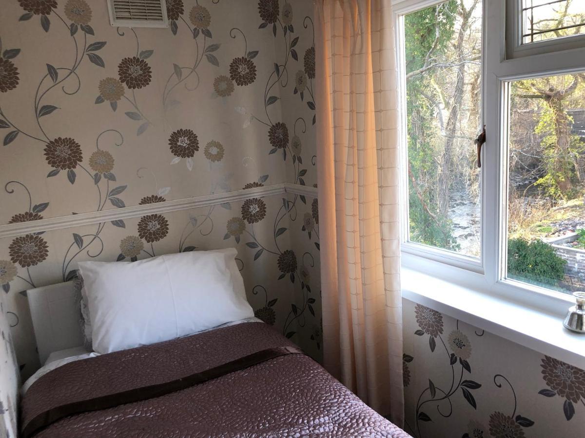 3-Bed House Waterfall Country Brecon Beacons Pontneddfechan 外观 照片
